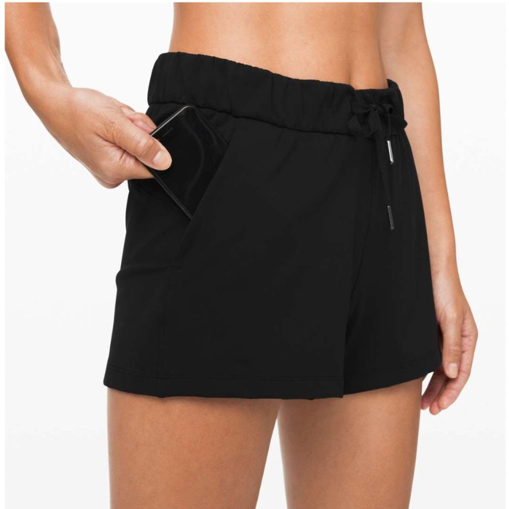 Lululemon On the Fly Short *2.5" Black 2